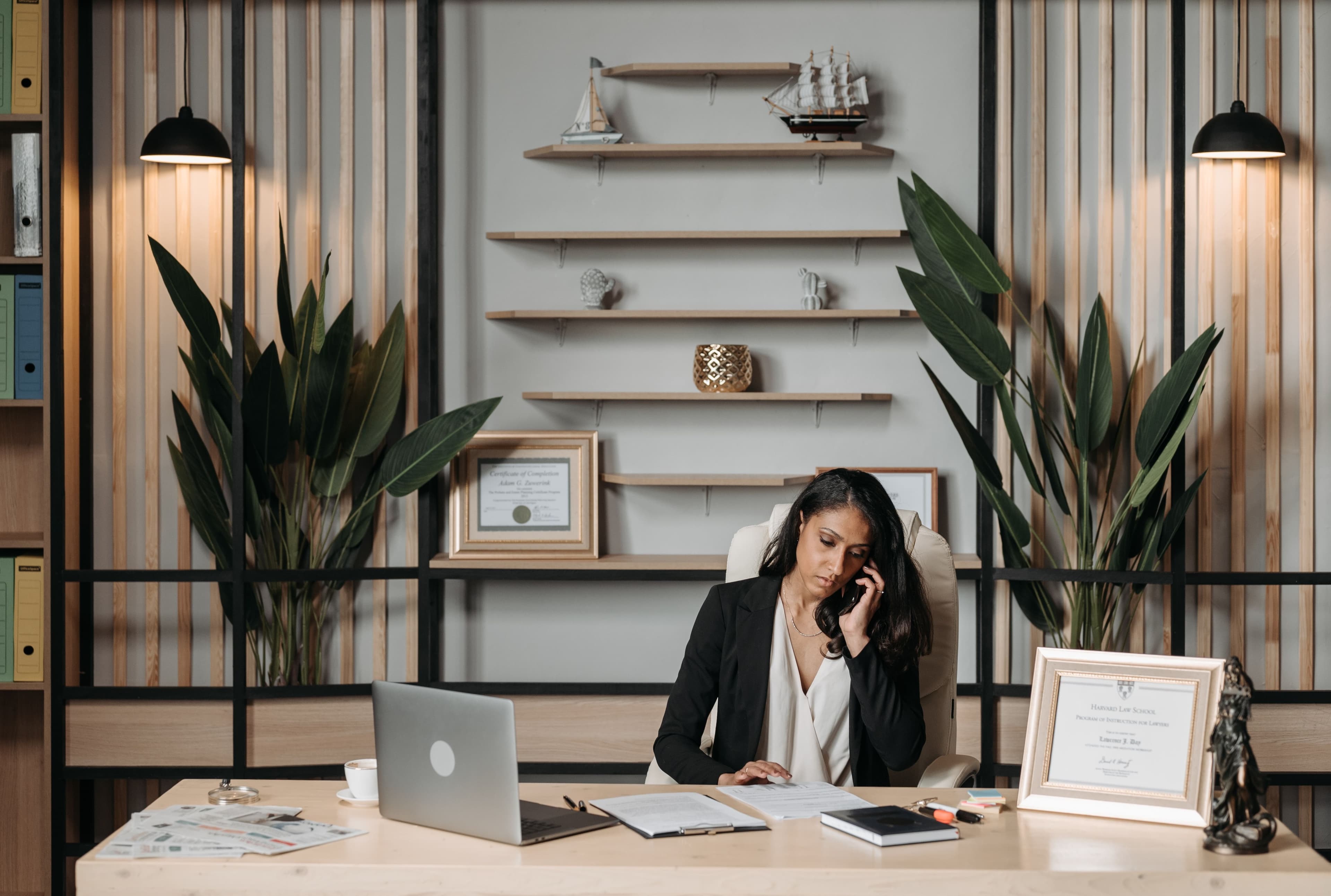 A built for solo pros & small firms running smoothly while HostDesk answers the phone